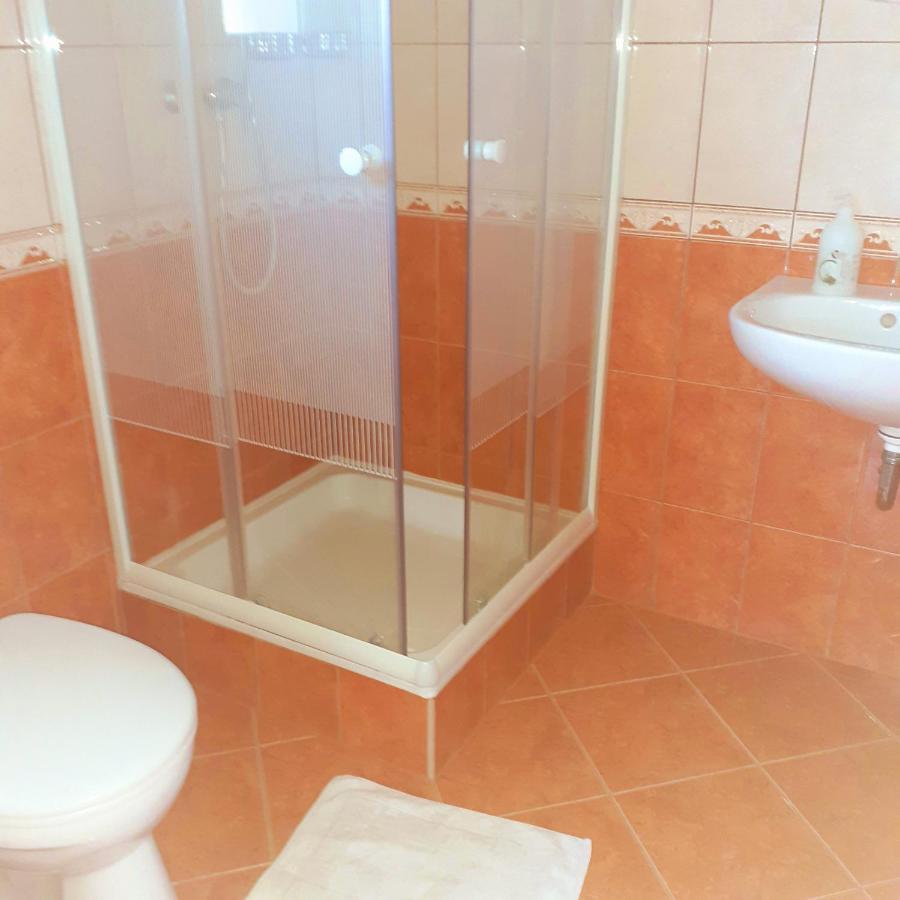 Petra Apartmanhaz ケヒダクスタニー エクステリア 写真