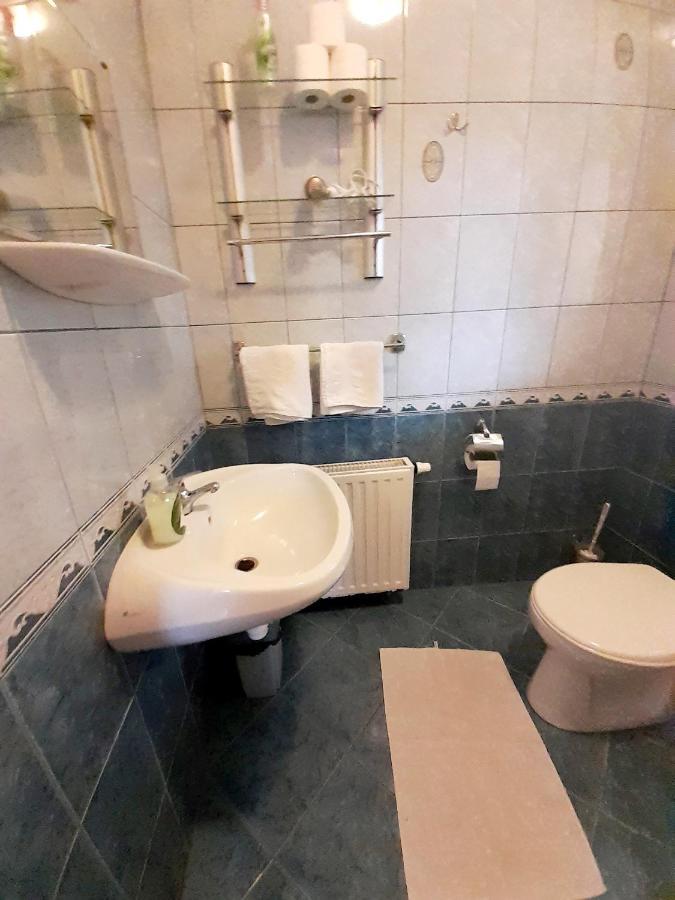 Petra Apartmanhaz ケヒダクスタニー エクステリア 写真
